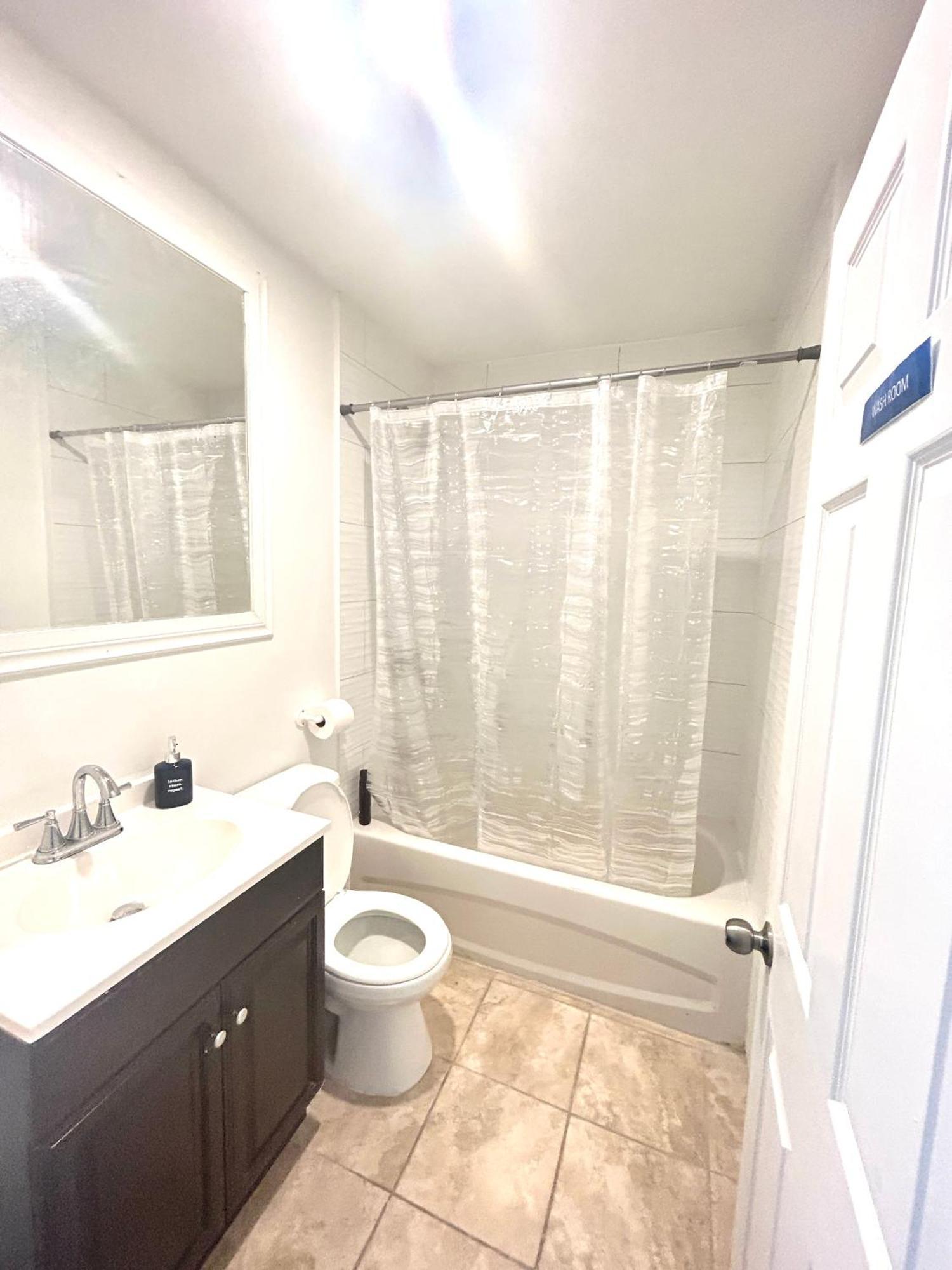 Aubin Paradise Housing Уиндзор Екстериор снимка